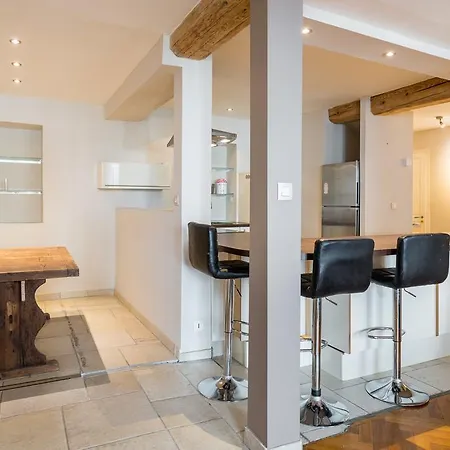 Chic And Spacious Flat - Foch Appartement *